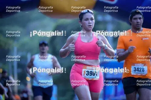 Photo from Tamarindo Beach Marathon by Roberto Pilarte