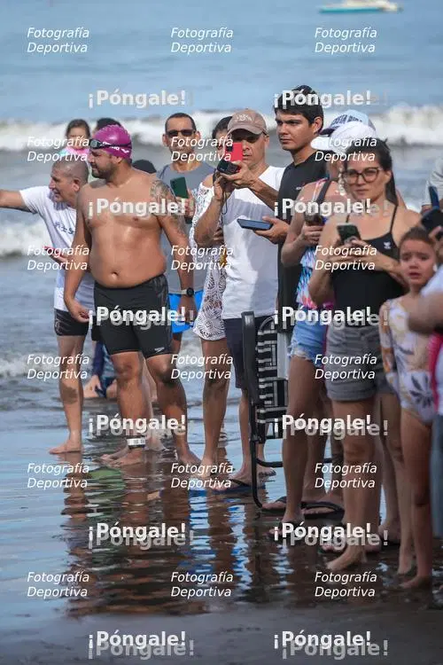 Photo from Serie Arena Aguas Abiertas, Playa Herradura by Marco Padilla