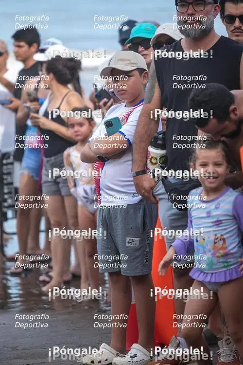 Photo from Serie Arena Aguas Abiertas, Playa Herradura by Marco Padilla