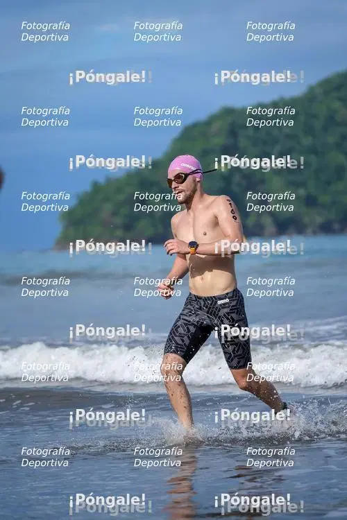 Photo from Serie Arena Aguas Abiertas, Playa Herradura by Marco Padilla