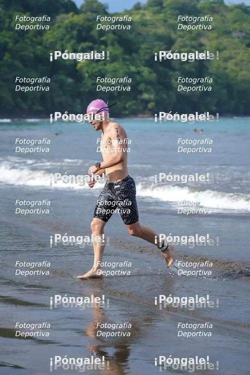 Photo from Serie Arena Aguas Abiertas, Playa Herradura by Marco Padilla