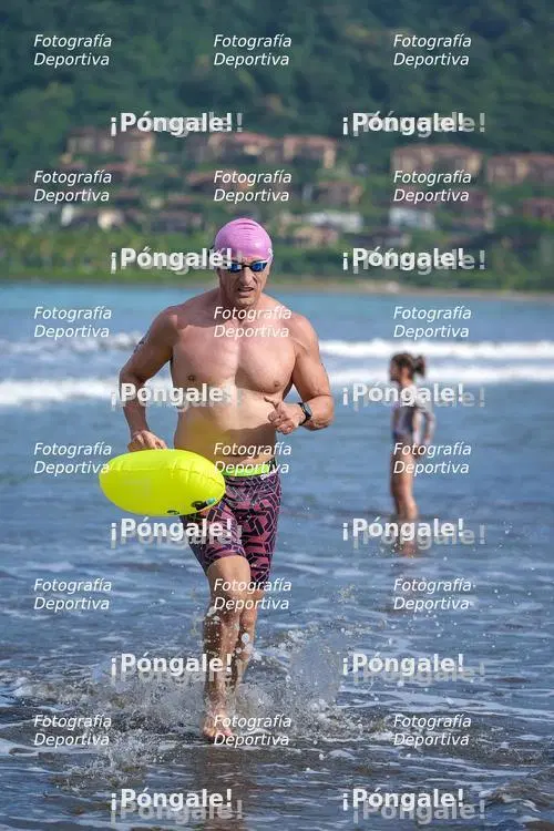 Photo from Serie Arena Aguas Abiertas, Playa Herradura by Marco Padilla